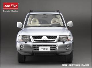 Mitsubishi Pajero V73, cool silver SunStar Metallmodell 1:18